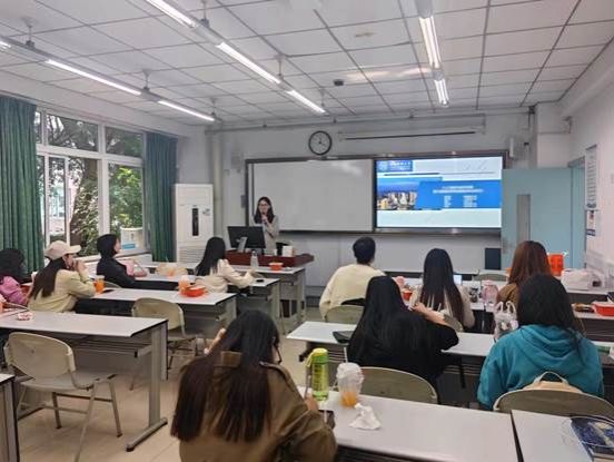 8d1a05f8a2f46184440369b0eb6869b